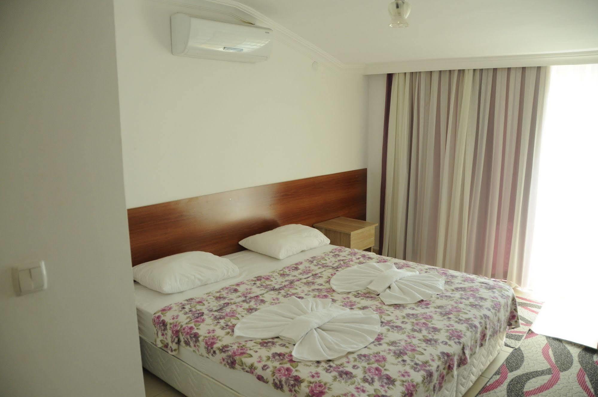 Demirci Hotel อันตัลยา ภายนอก รูปภาพ
