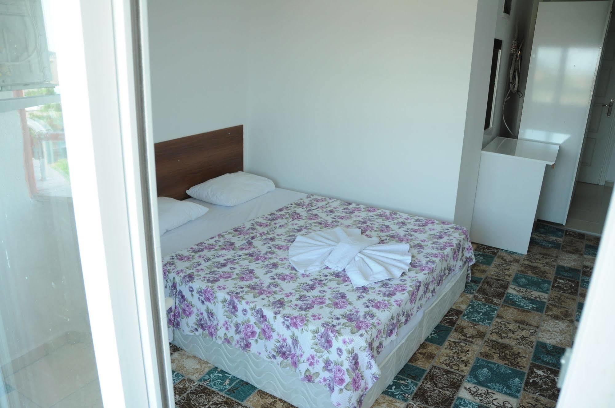 Demirci Hotel อันตัลยา ภายนอก รูปภาพ