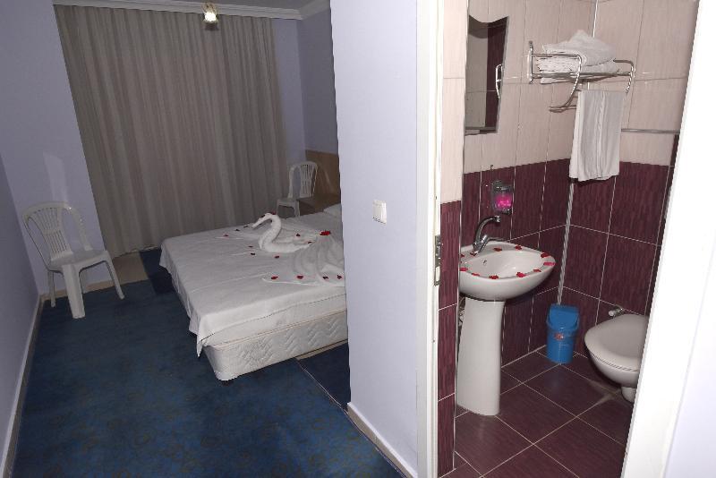 Demirci Hotel อันตัลยา ภายนอก รูปภาพ